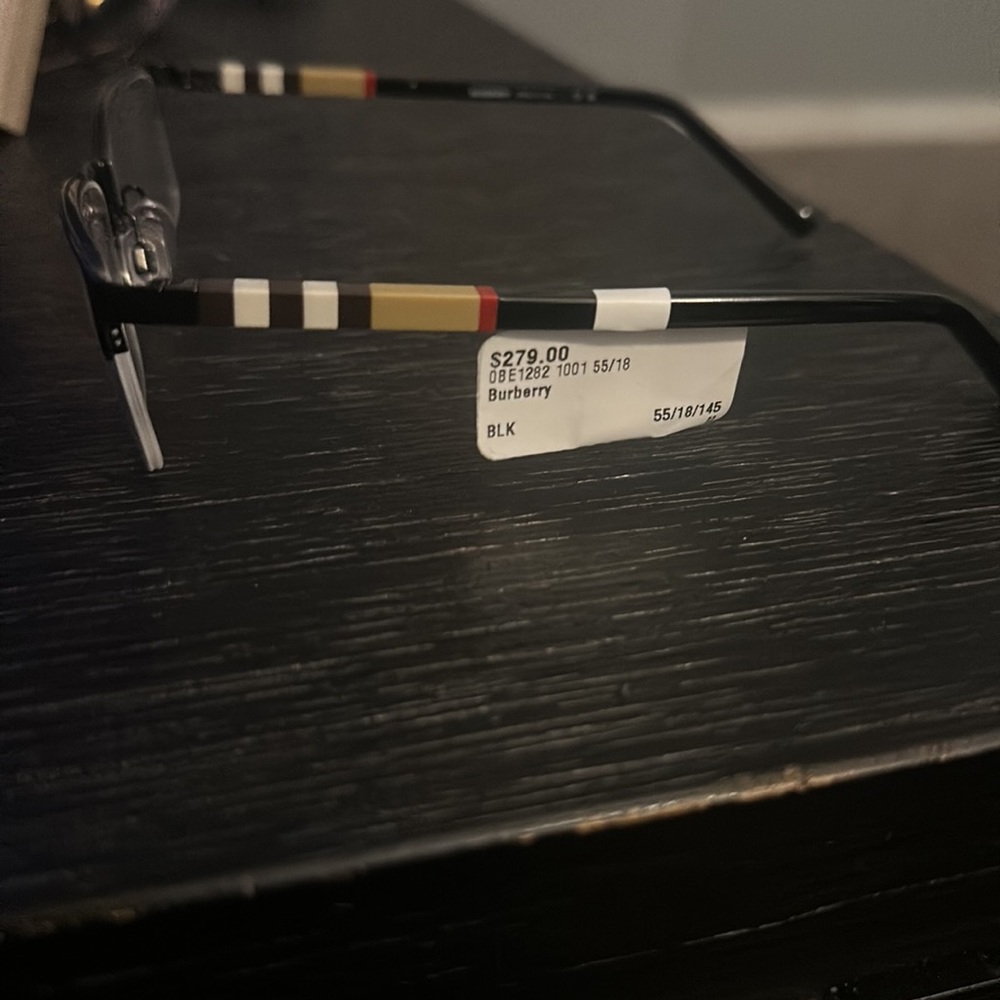 Burberry frames - Picture 2 of 4